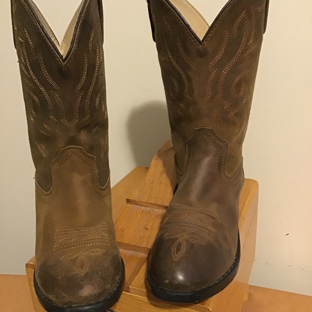 COPY - SMOKEY MOUNTAIN BOOTS, SIZE 1.5, great condition , leather boots